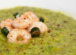 Crema di zucchine con scampi e semi di zucca