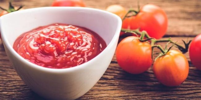 Ketchup: come prepararlo senza zucchero